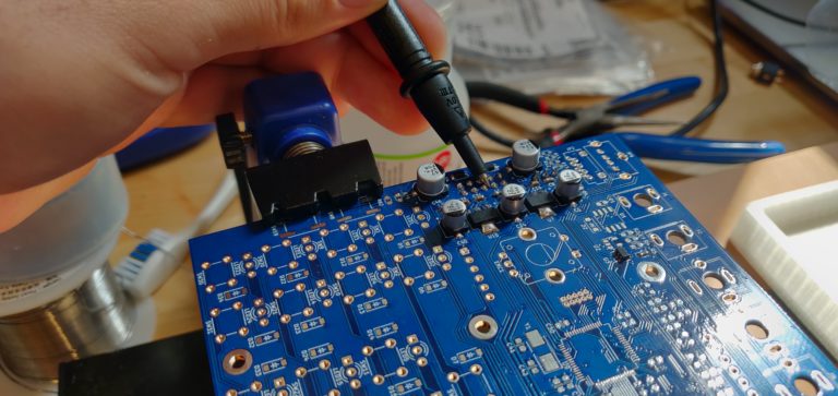 Testing with multimeter on ground pin